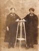 ALGAD01 BOSCH Leonia Maria en BOSCH Julia Maria (circa 1918).jpg